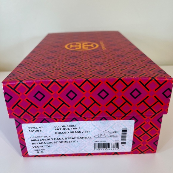 New in Box Tory Burch Clara Bow Flats in Nude - Size 5.5 - Picture 8 of 9